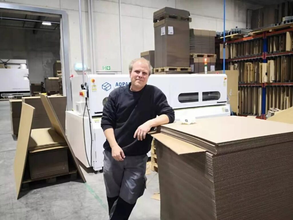 Box Making Machine Installed in Swiss