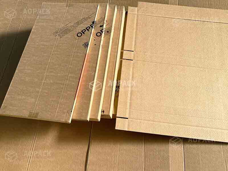 Fanfold Cardboard Box Making Machine FF2800 Boxes