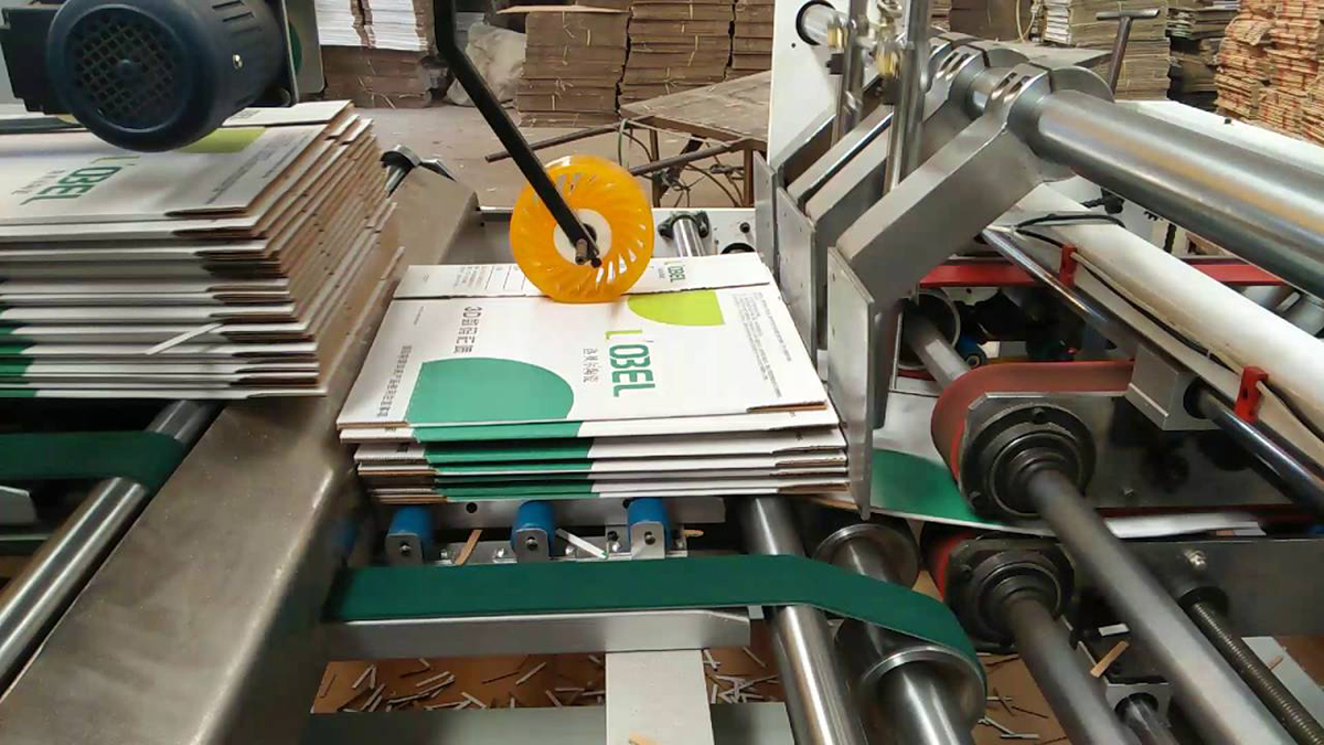 carton box gluing machine